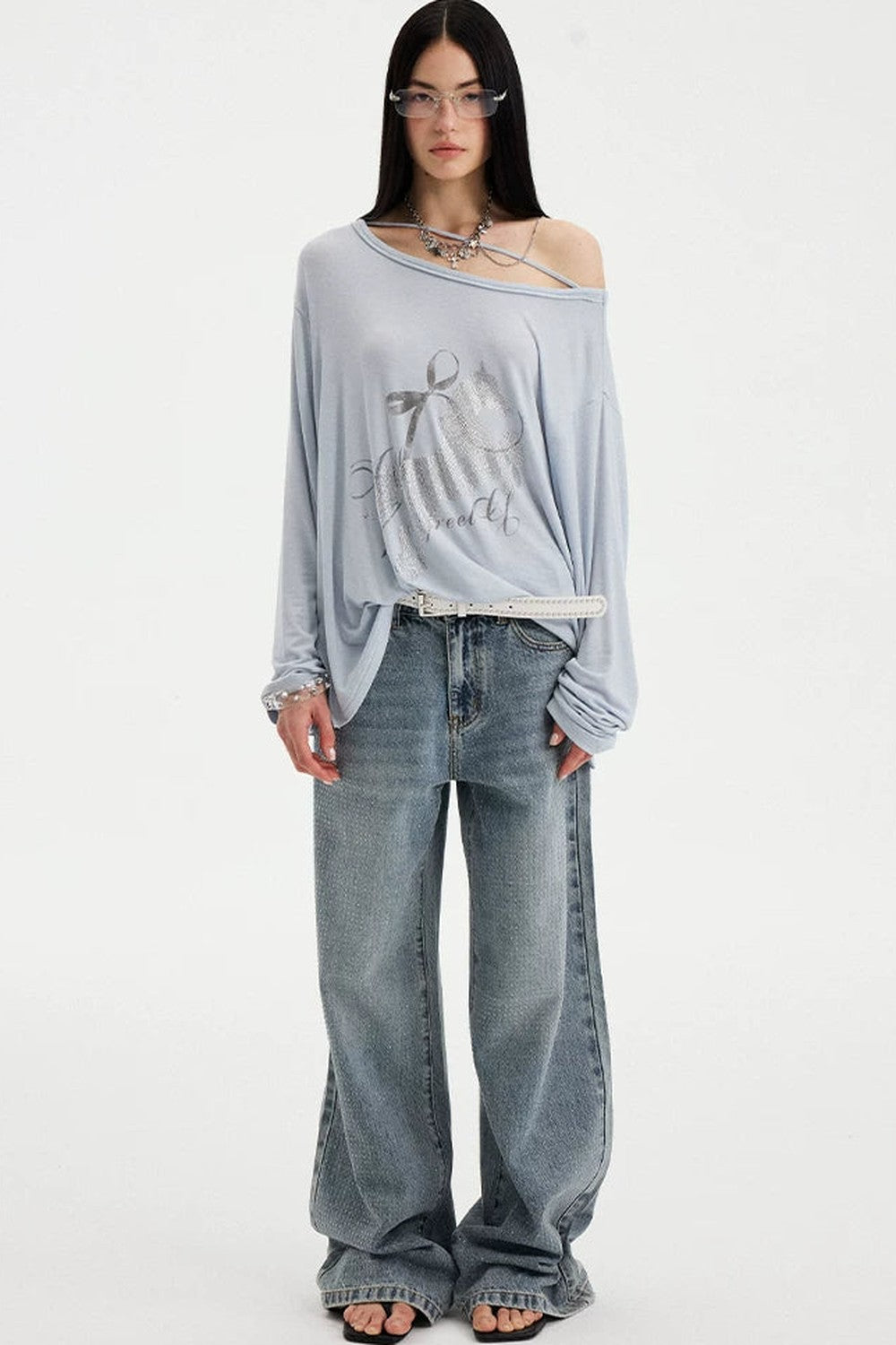 Top con strass effetto distressed con spalle scoperte