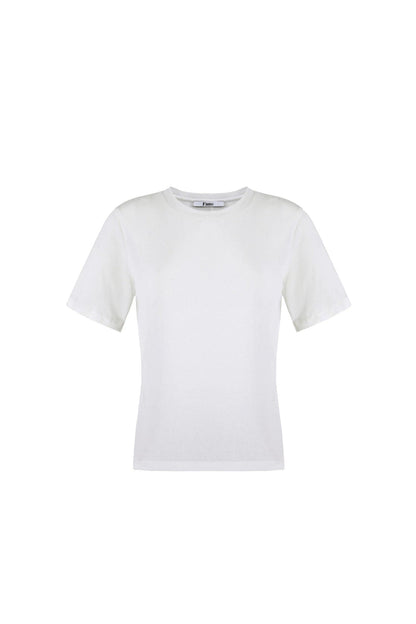 Simple and Atmospheric White T-Shirt