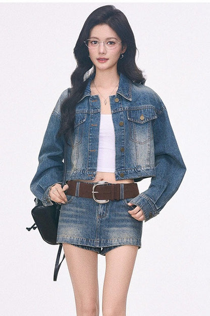 Ensemble 3 pièces avec veste courte en denim, pantalon à ourlet arrondi et haut