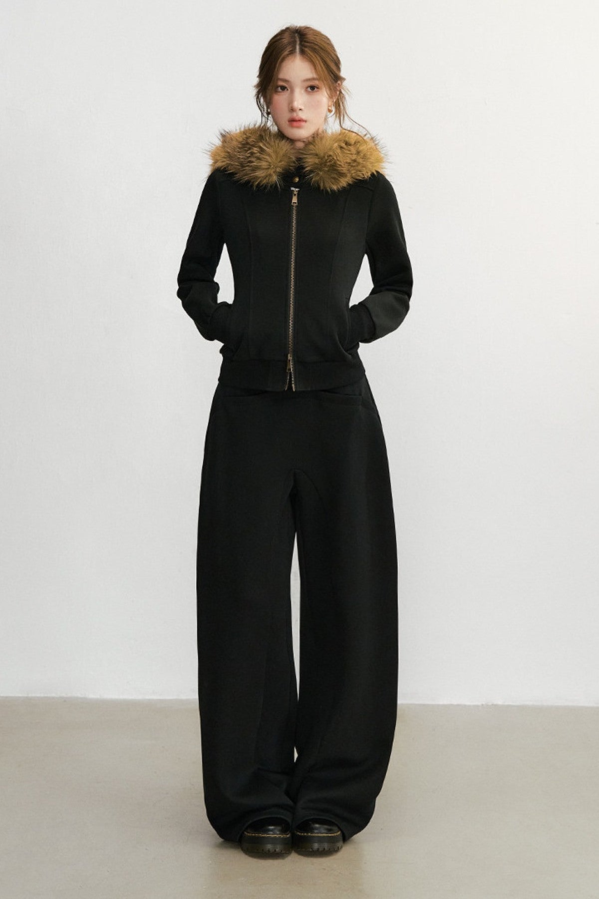 Ensemble veste à capuche zippée et pantalon de survêtement à jambes larges