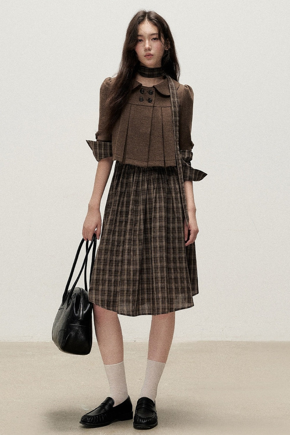 Vintage Woolen Pleated Mid-Sleeve Top