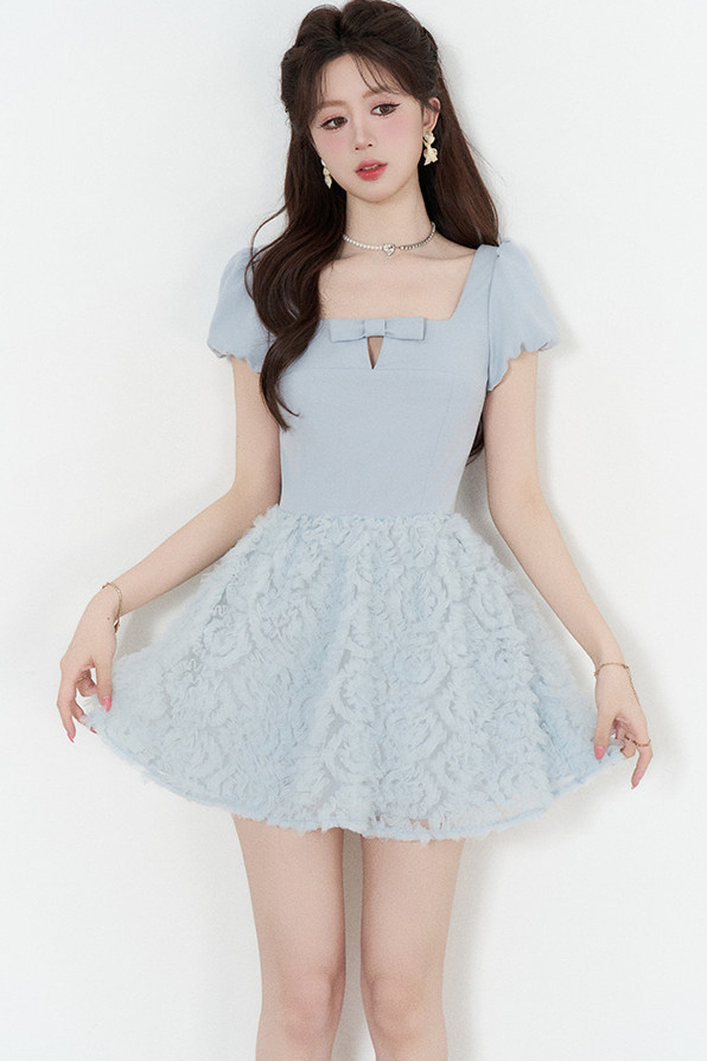 Robe élégante bleue en tulle