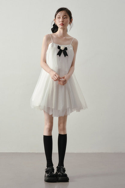 Robe à bretelles en résille française