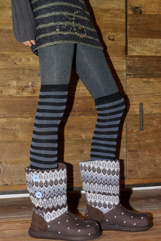 Flat Knitted Mid-Calf Boots