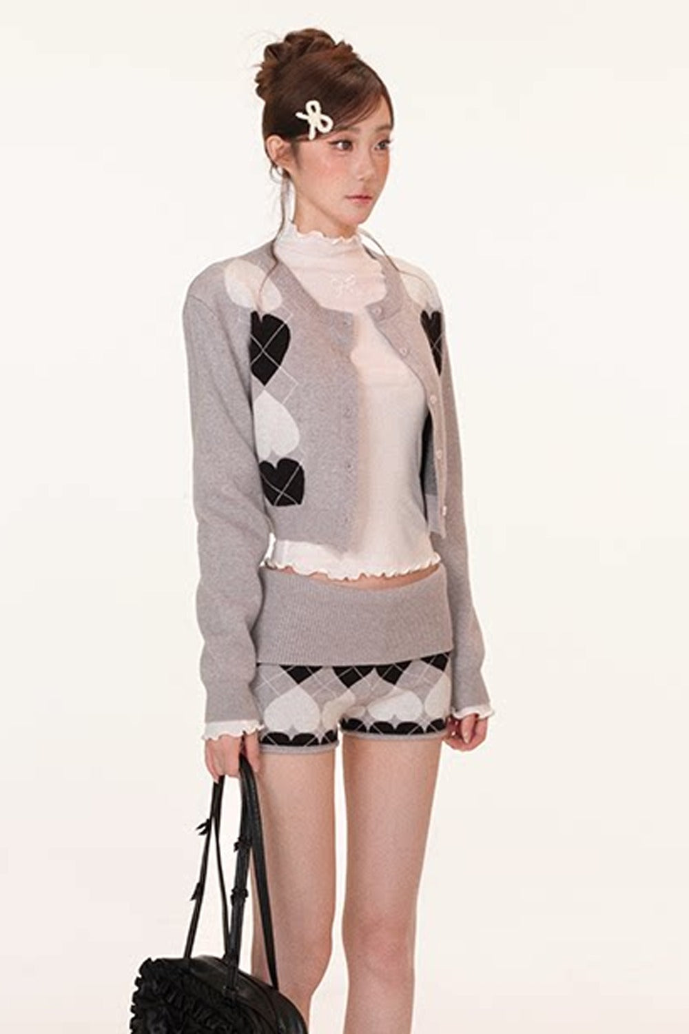 Heart Pattern Sweater Shorts Set With Embroidered Base Layer Top