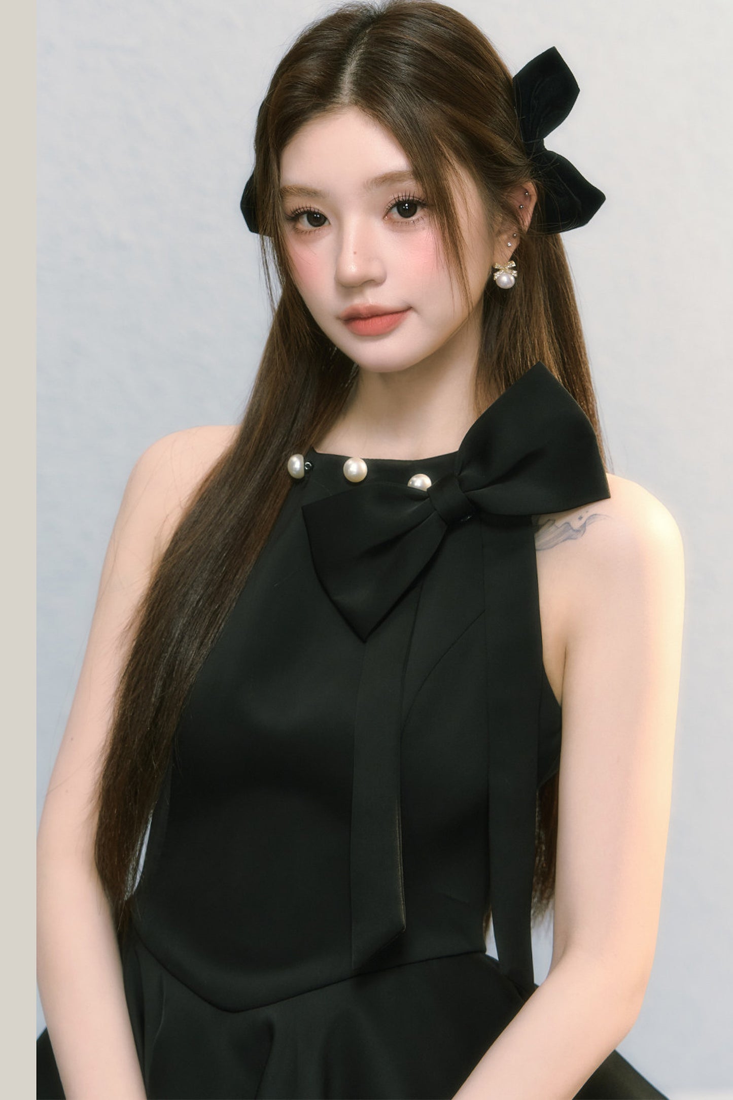 Robe sans manches obsidienne à nœud