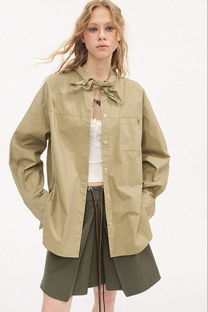 Camicia ricamata a maniche lunghe in stile preppy