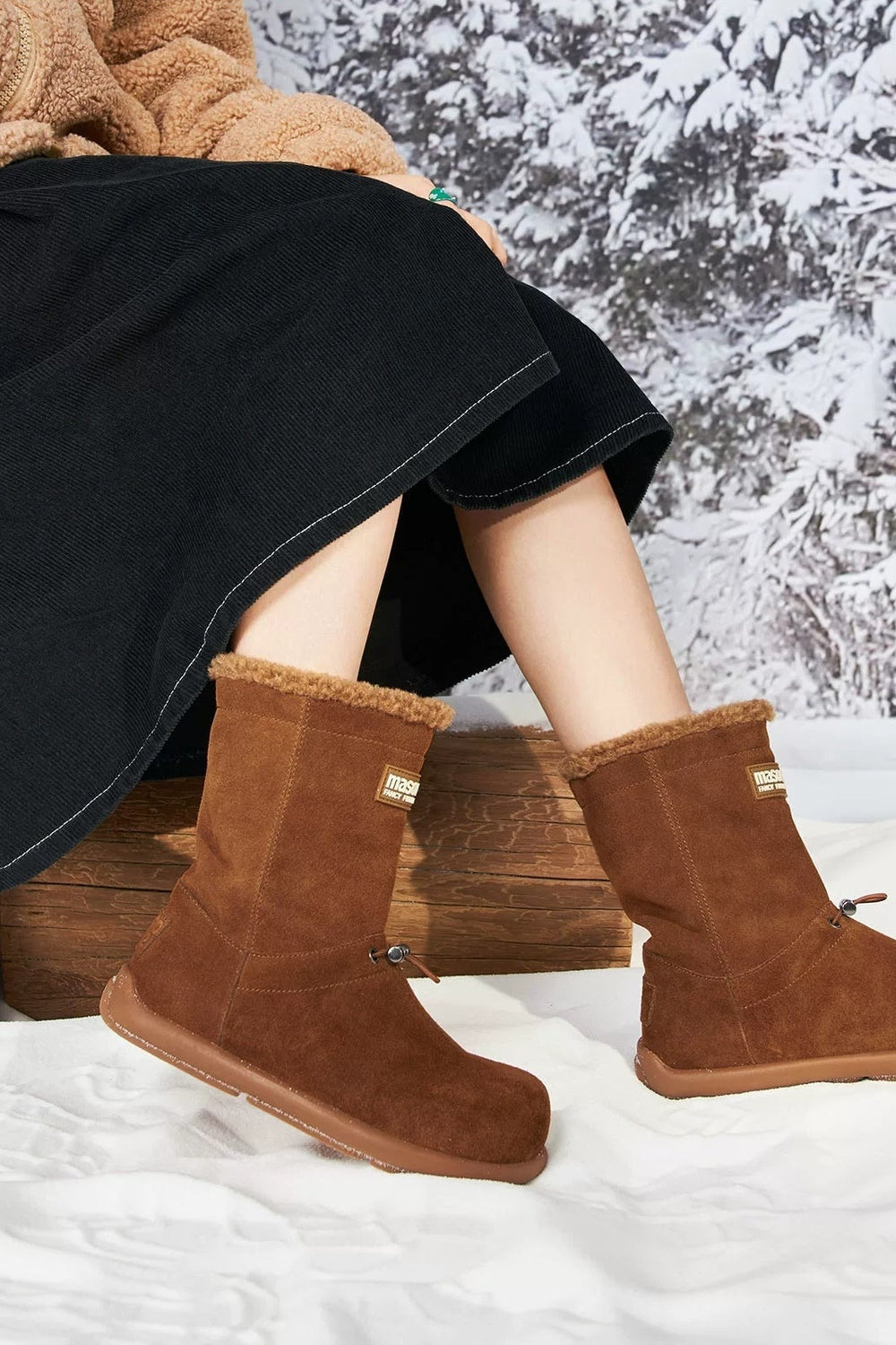 Fleece-Lined Flat Snow Boots