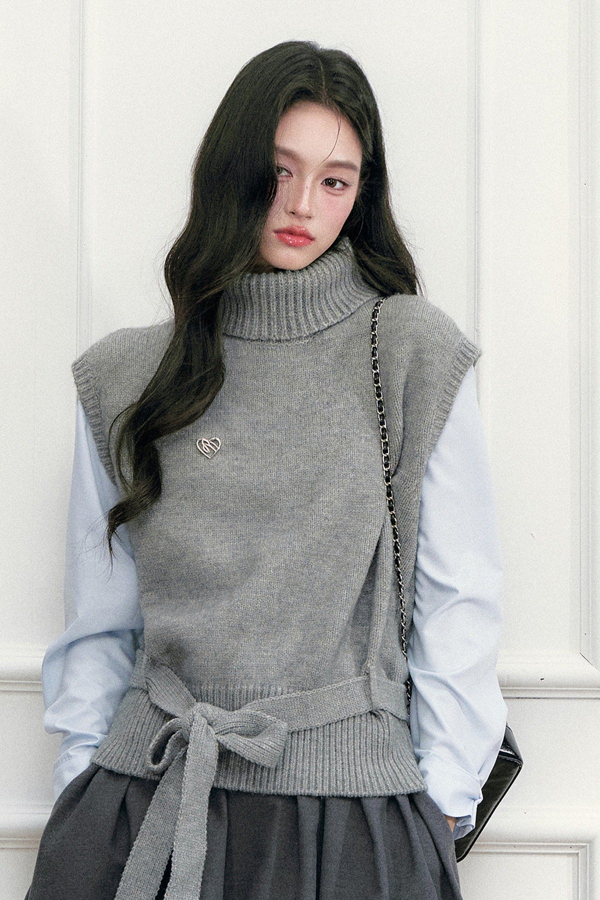 High-Neck Sleeveless Tie-Up Knit Vest