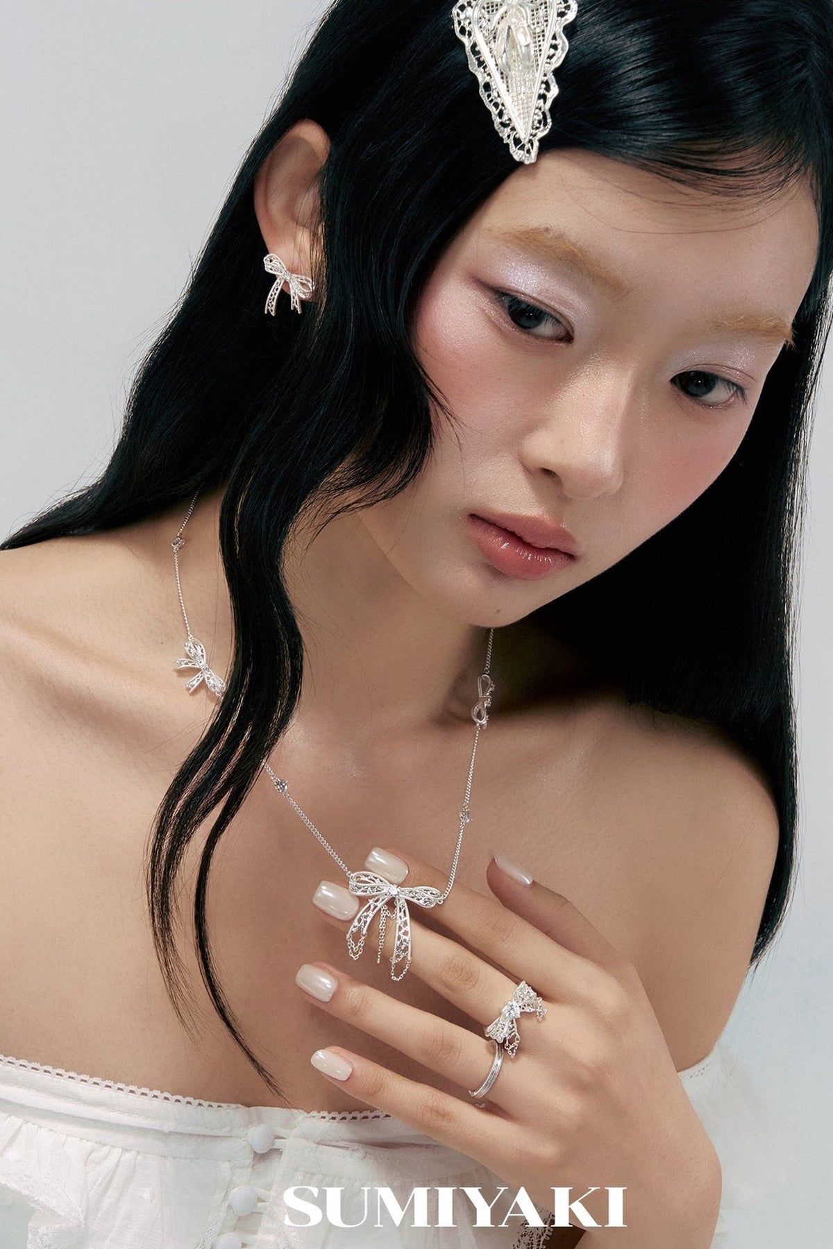 Lace Bow Clavicle Necklace