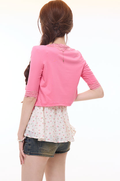 Conjunto de cárdigan con camisola floral y shorts de mezclilla