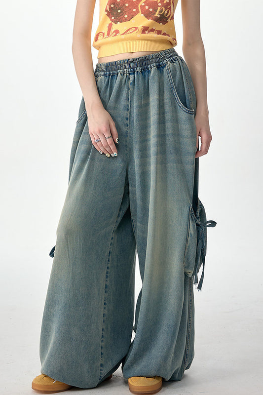 Jeanshose mit elastischem Bund und weitem Bein