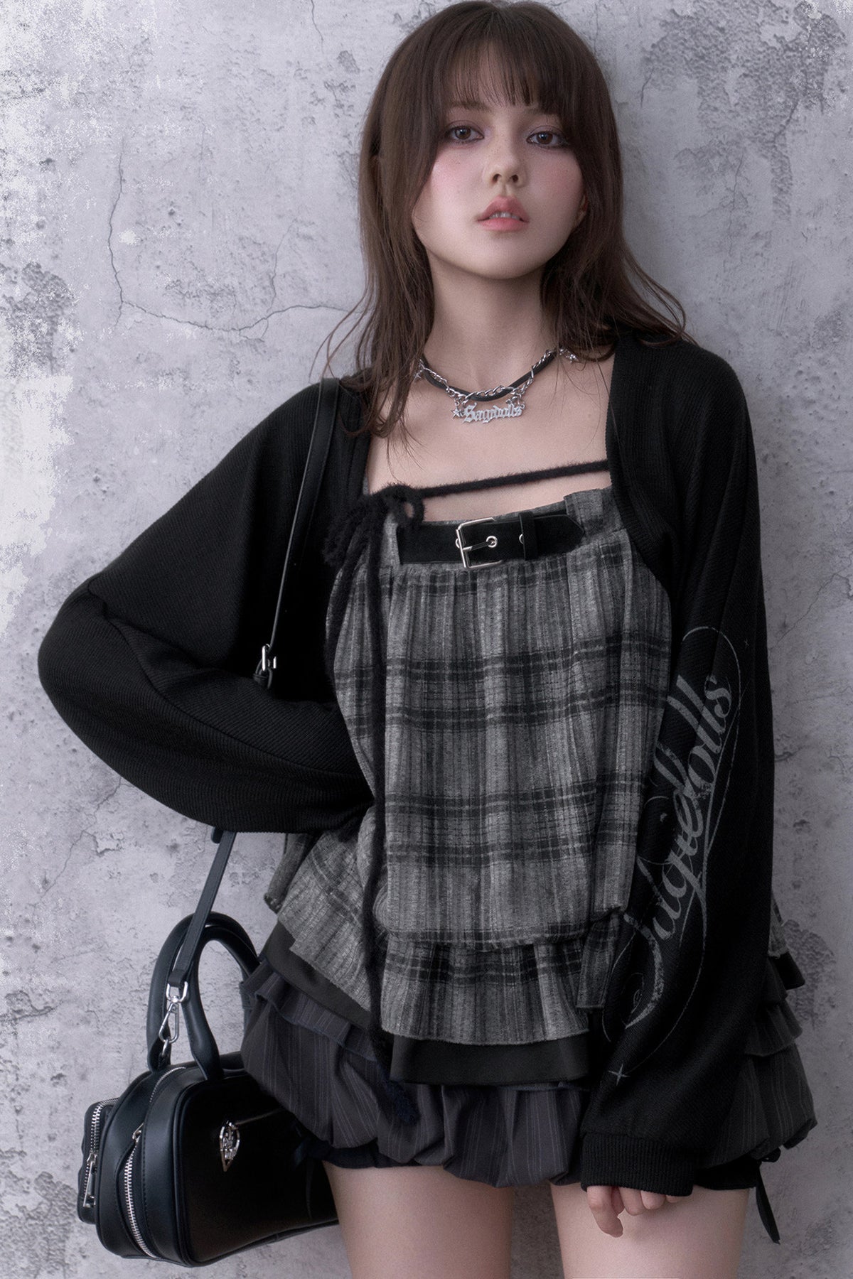 Loose Dark Print Knit Top
