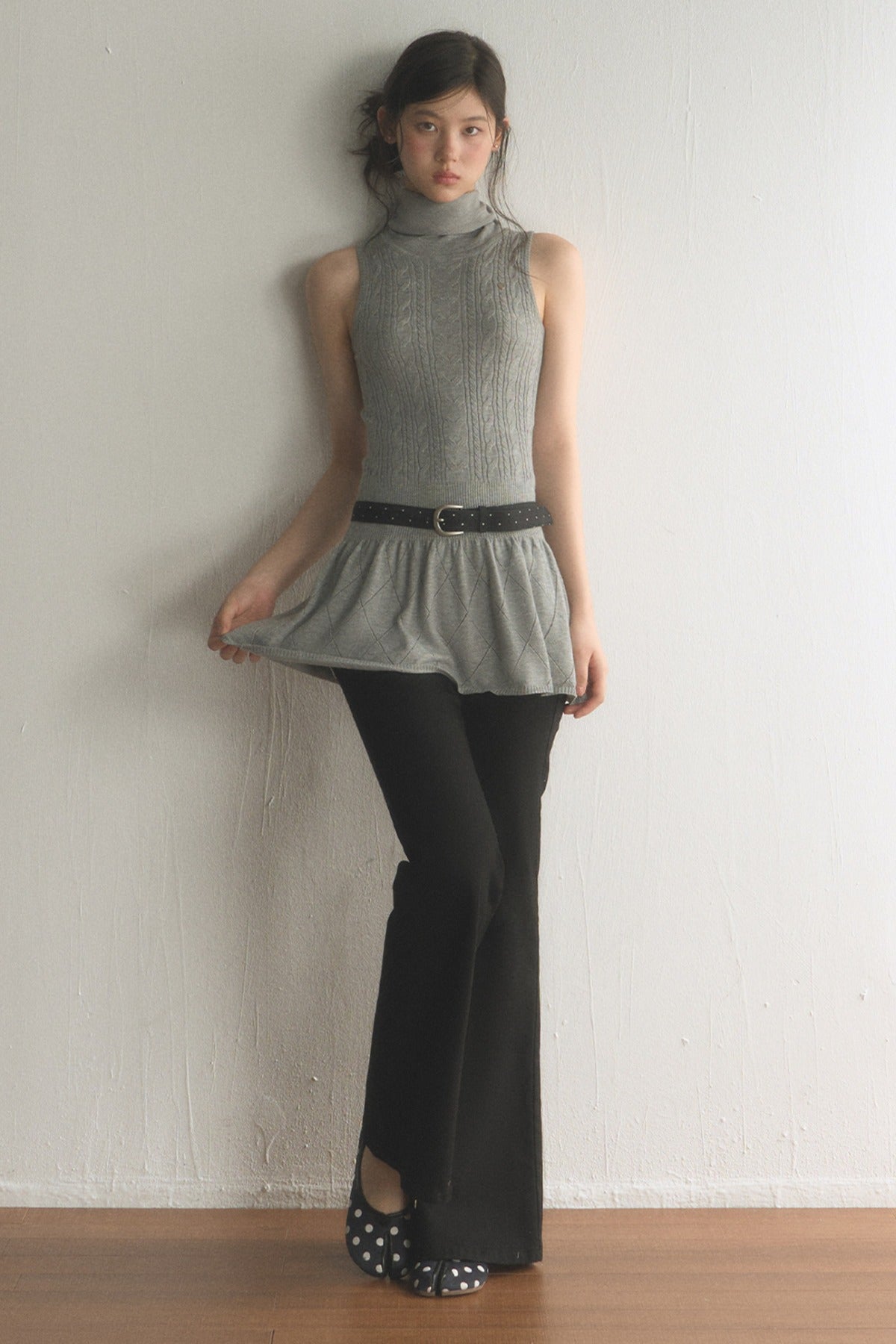 Sleeveless Quilted Knit Dress And Pants Set-Up