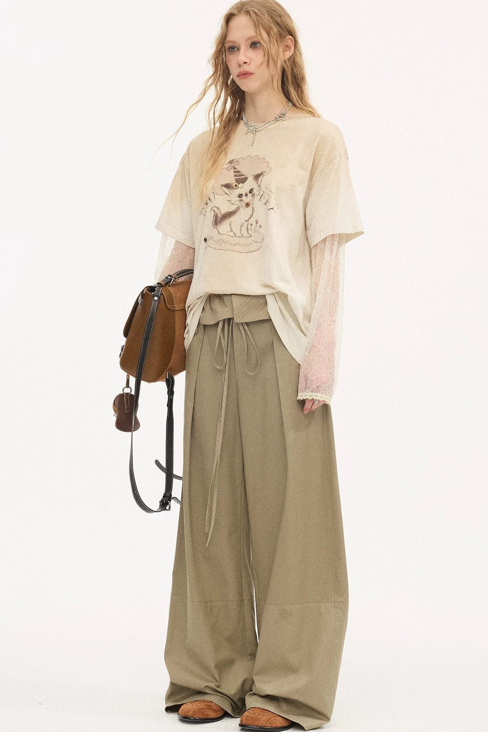 T-shirt vintage effetto consumato con stampa gattino