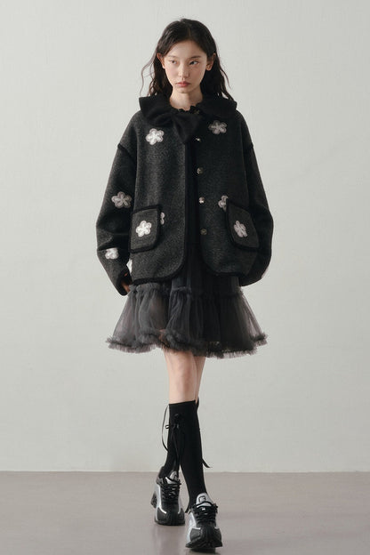 Lockere Wolljacke mit Blumenmuster