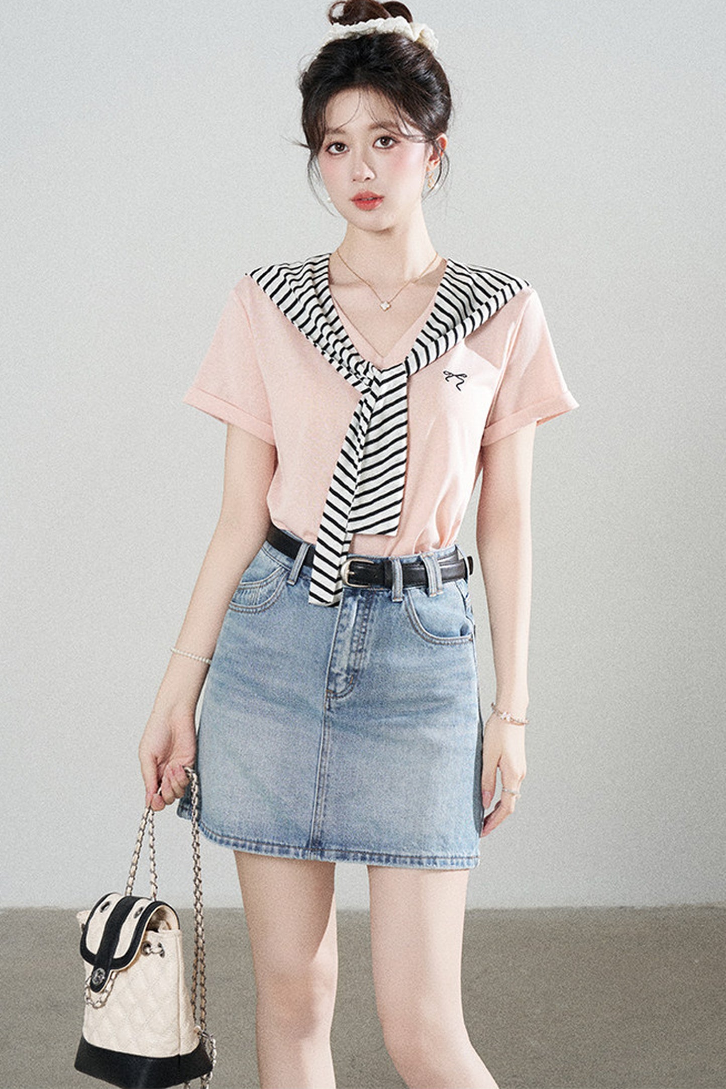 Loose Short-Sleeved Striped Shawl T-Shirt and Denim Skirt Set-Up