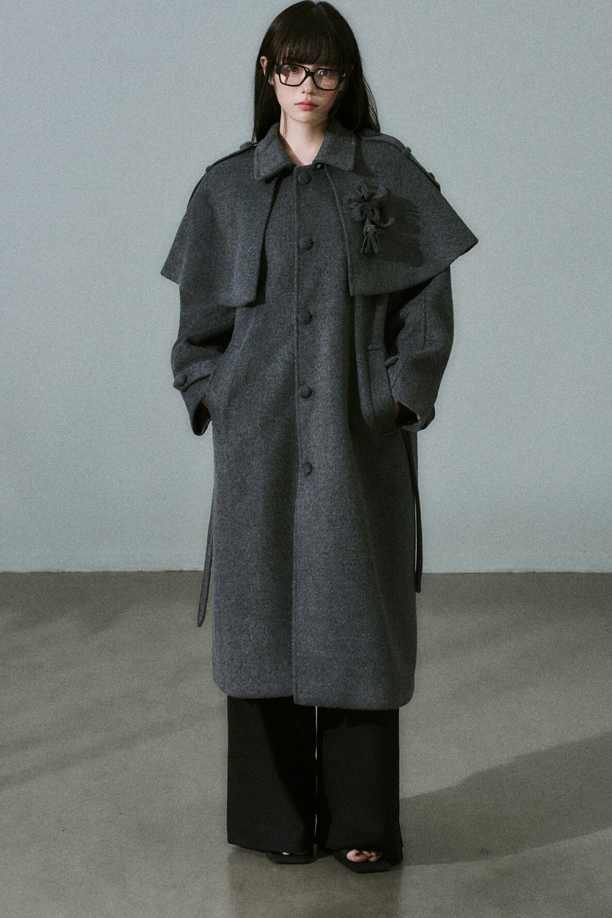 Cappotto in lana floreale fatto a mano