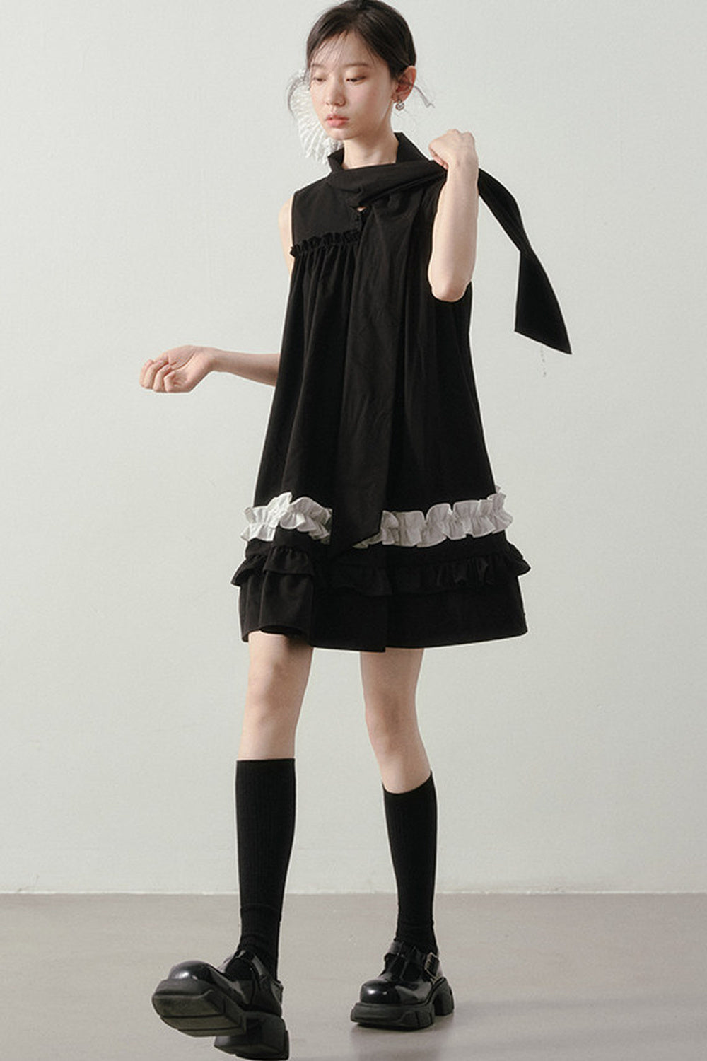Hepburn schwarzes Spitzenkleid