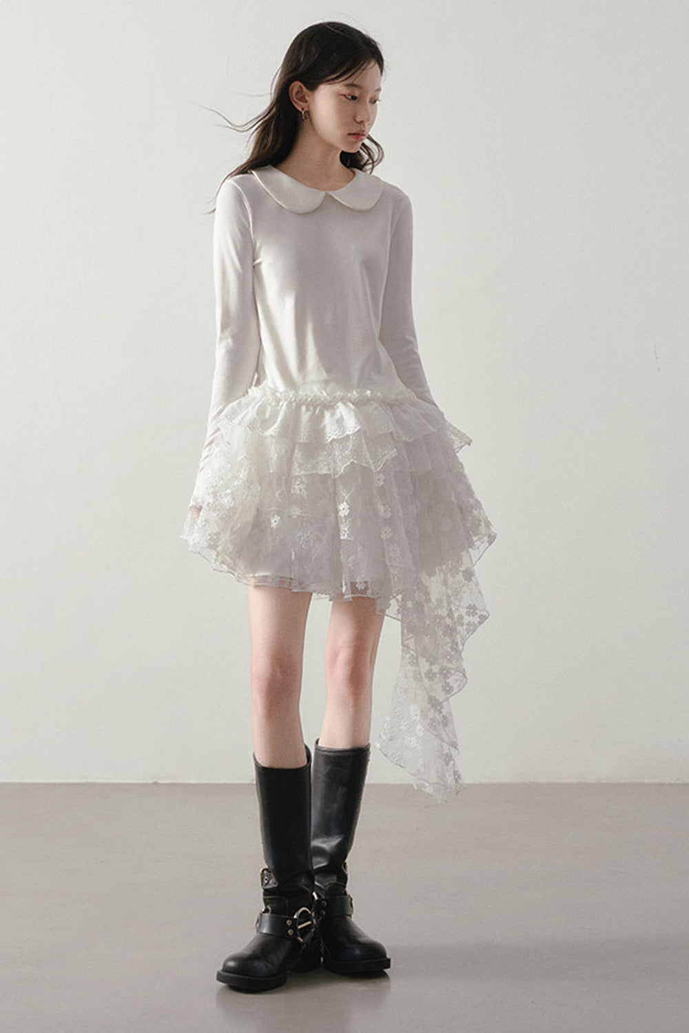 White Long-Sleeved Peter Pan Collar Top