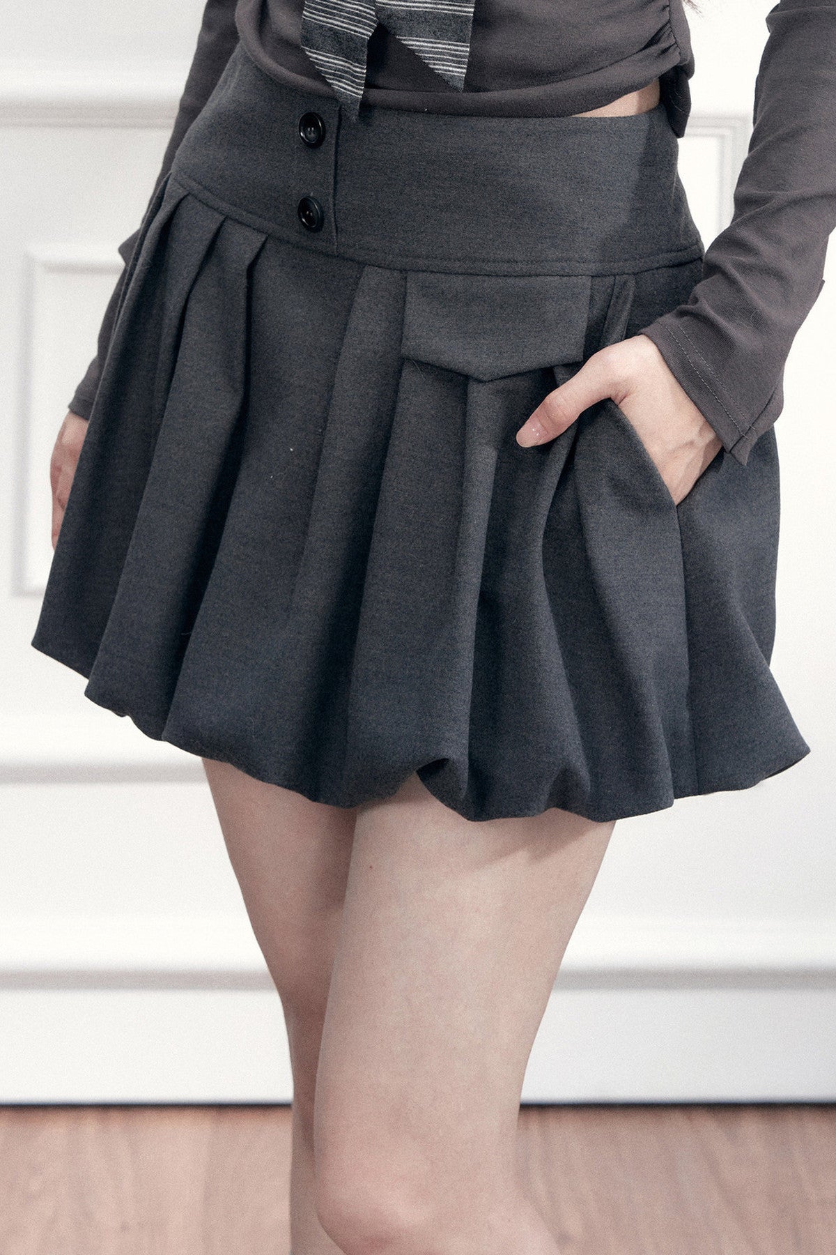 High Waist Pleated Pocket Skirt