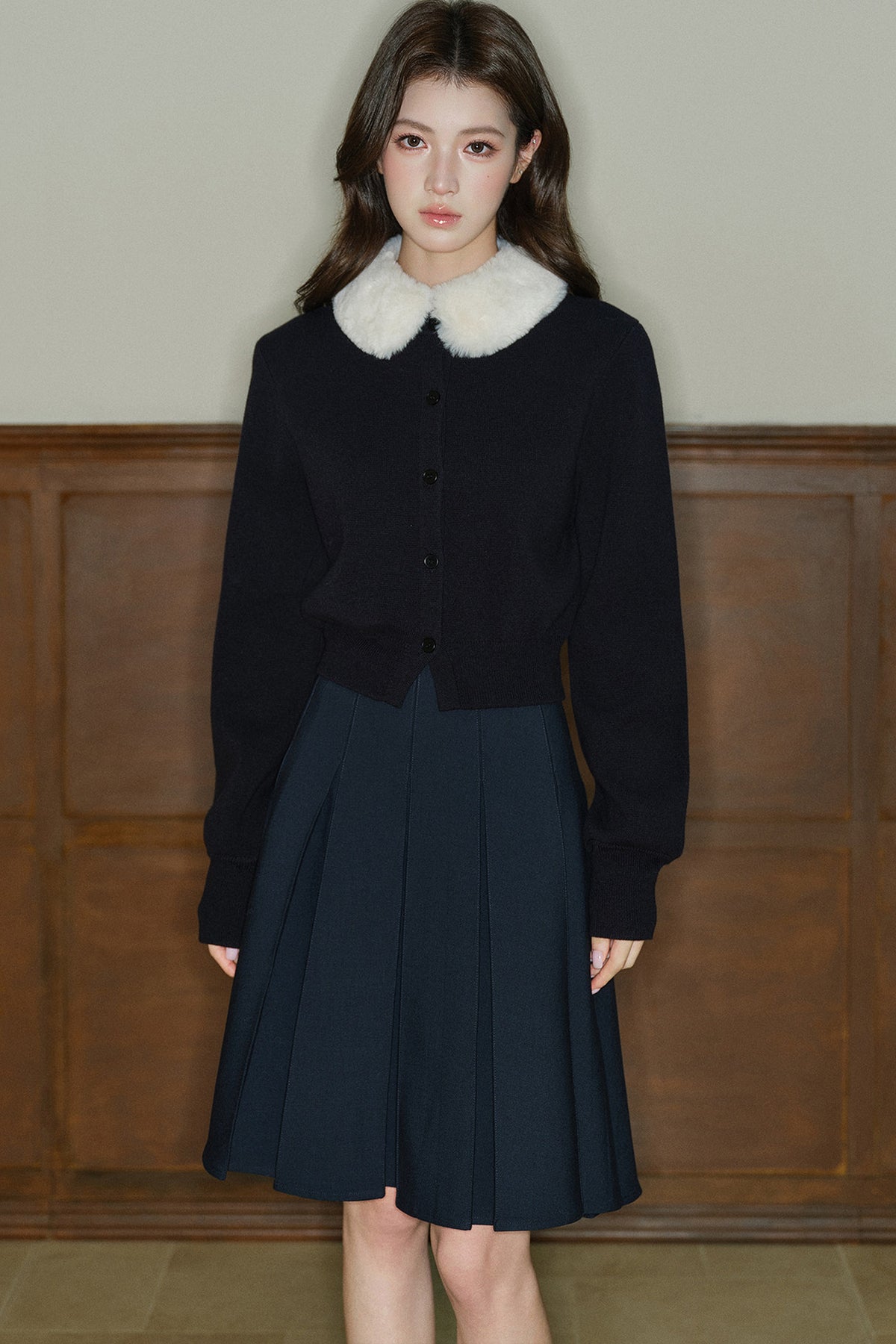 Cardigan en maille à col en fourrure contrastante