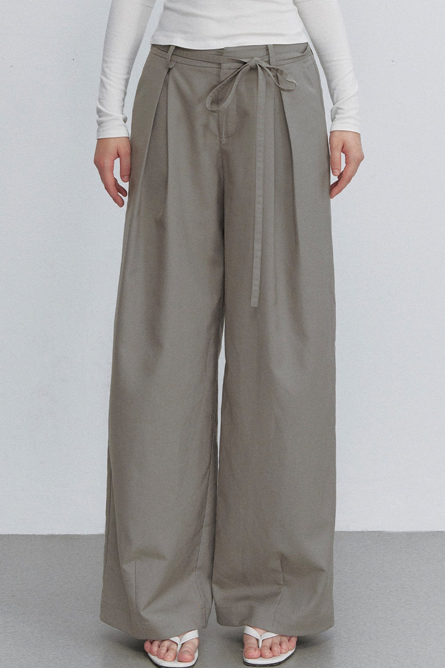 Bow Tie Draped Trousers