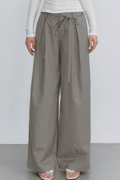 Bow Tie Draped Trousers