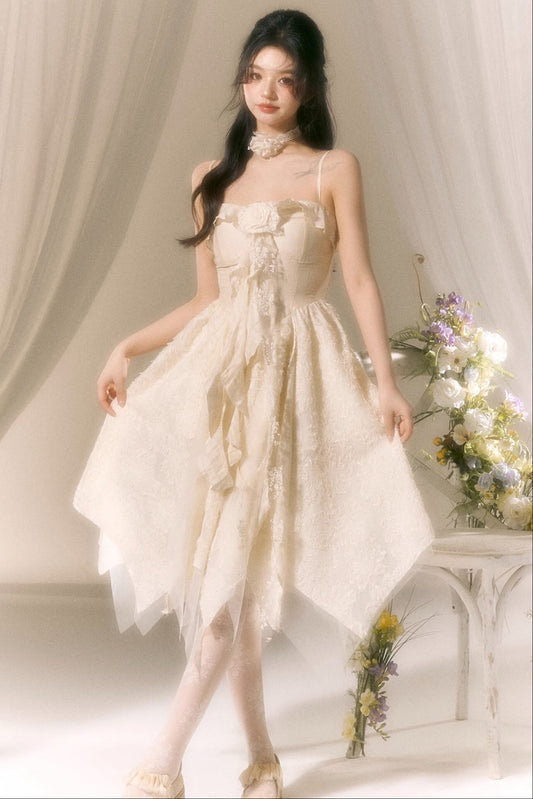 Rosenkleid im französischen Stil