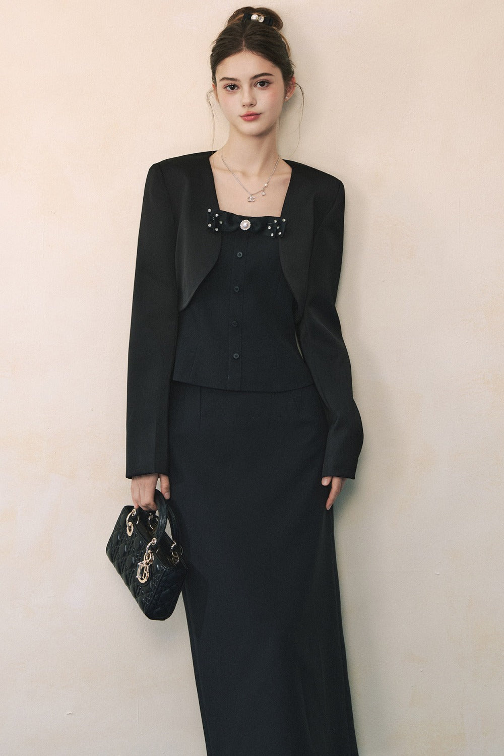 Elegant Black Suit with Waistcoat Blazer Set-Up