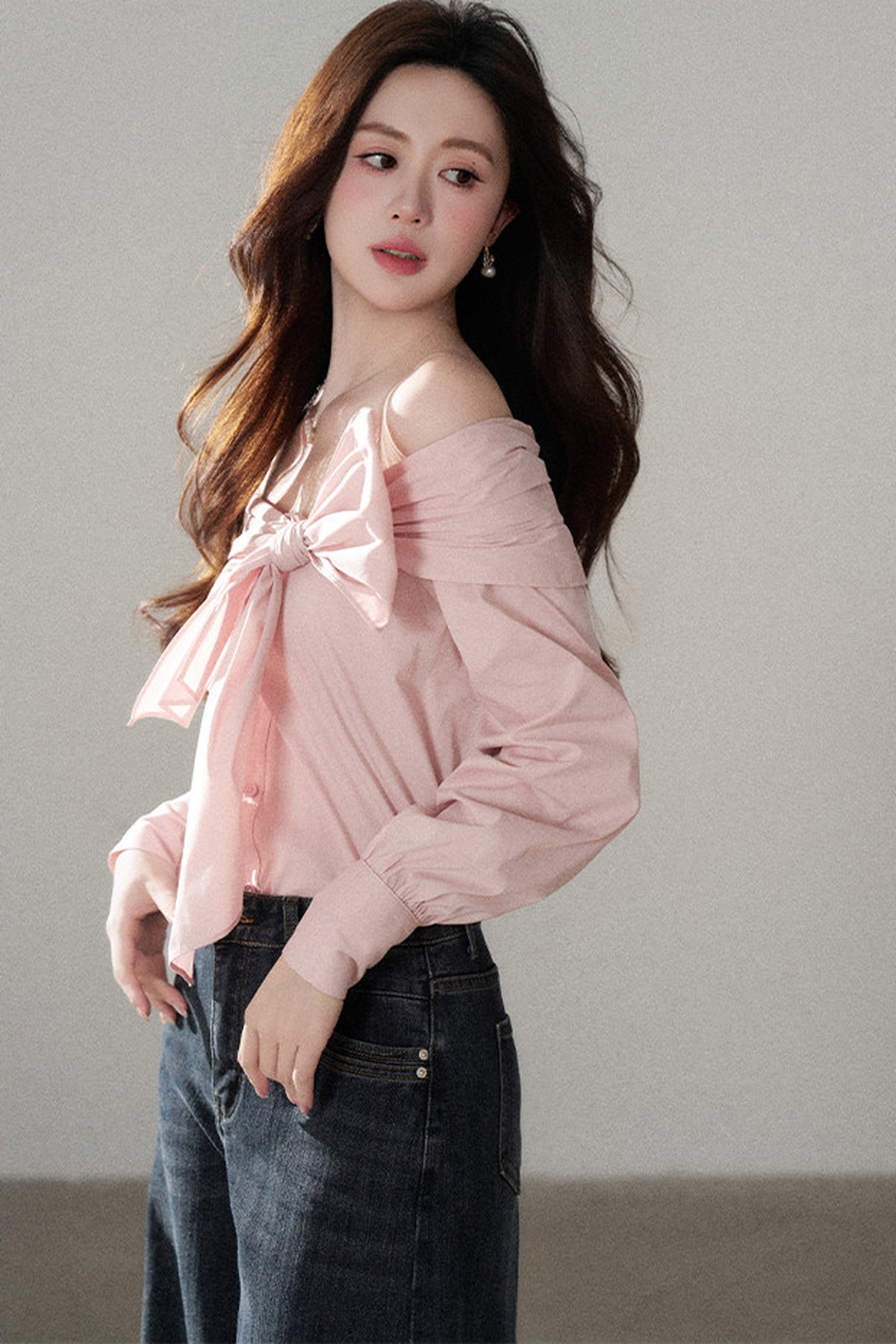 One-Shoulder Bow Long Sleeve Blouse