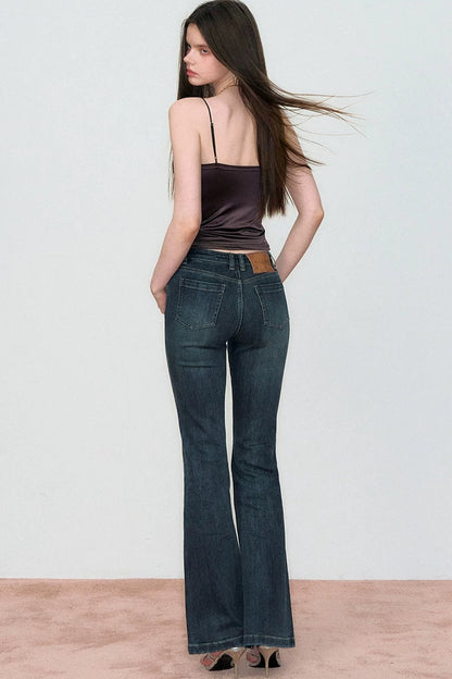Retro-Jeans mit Strass und ausgestelltem Bein