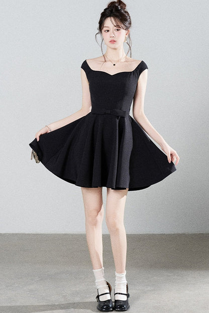 Black Square-Neck Puffy A-Line Dress