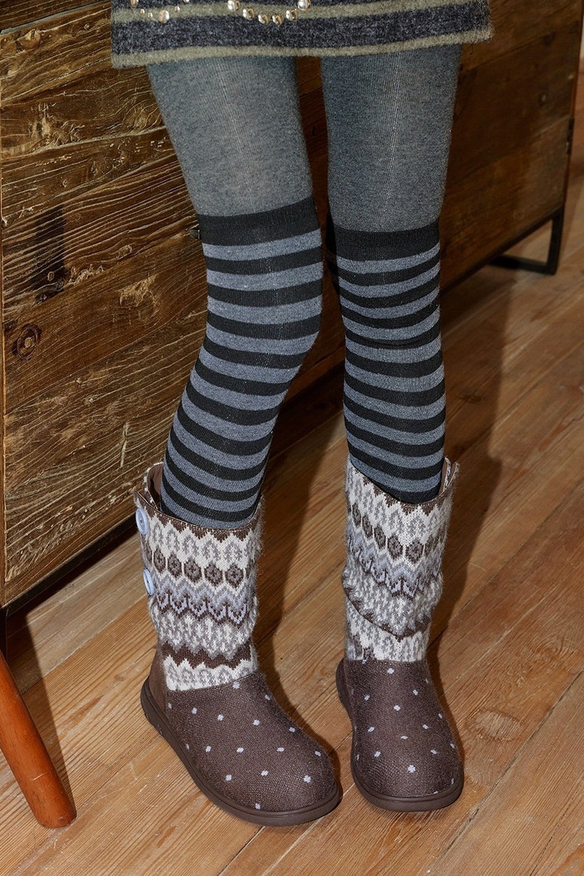 Flat Knitted Mid-Calf Boots
