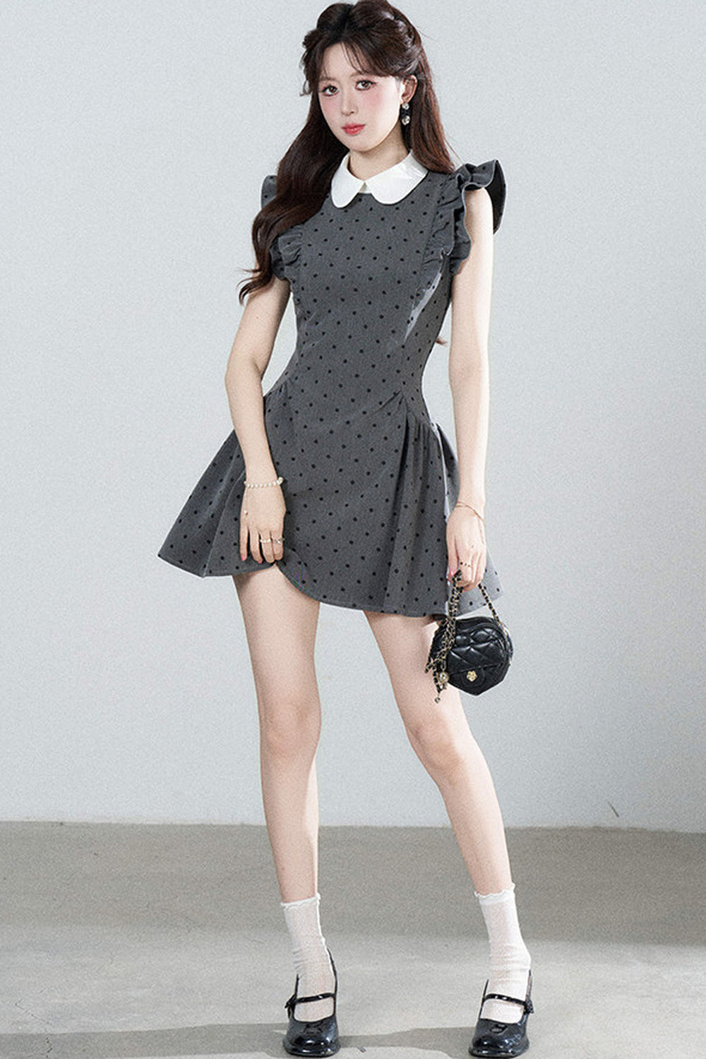 Polka-Dot-Kleid mit Flatterärmeln