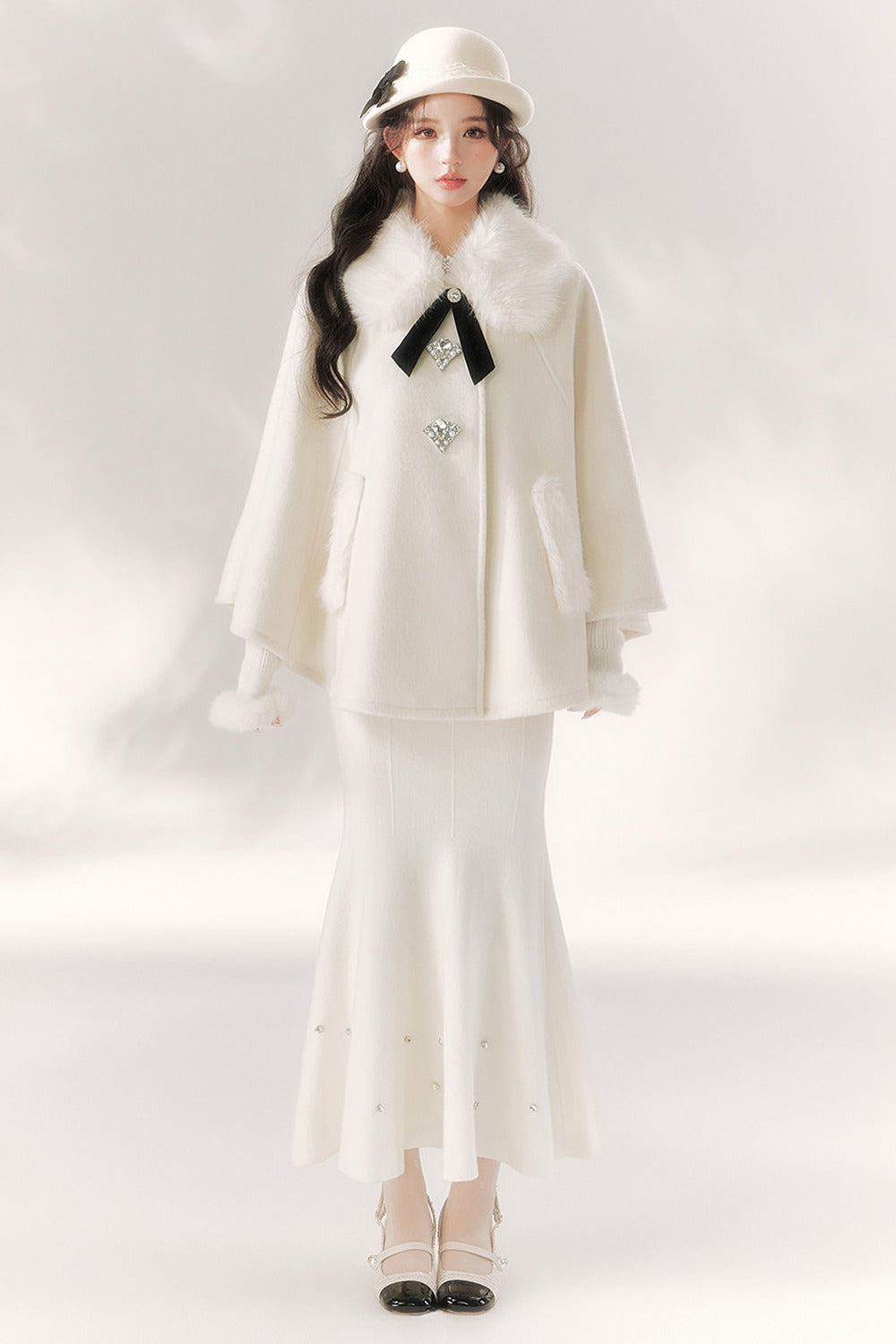 Luxurious Fur Collar Cape