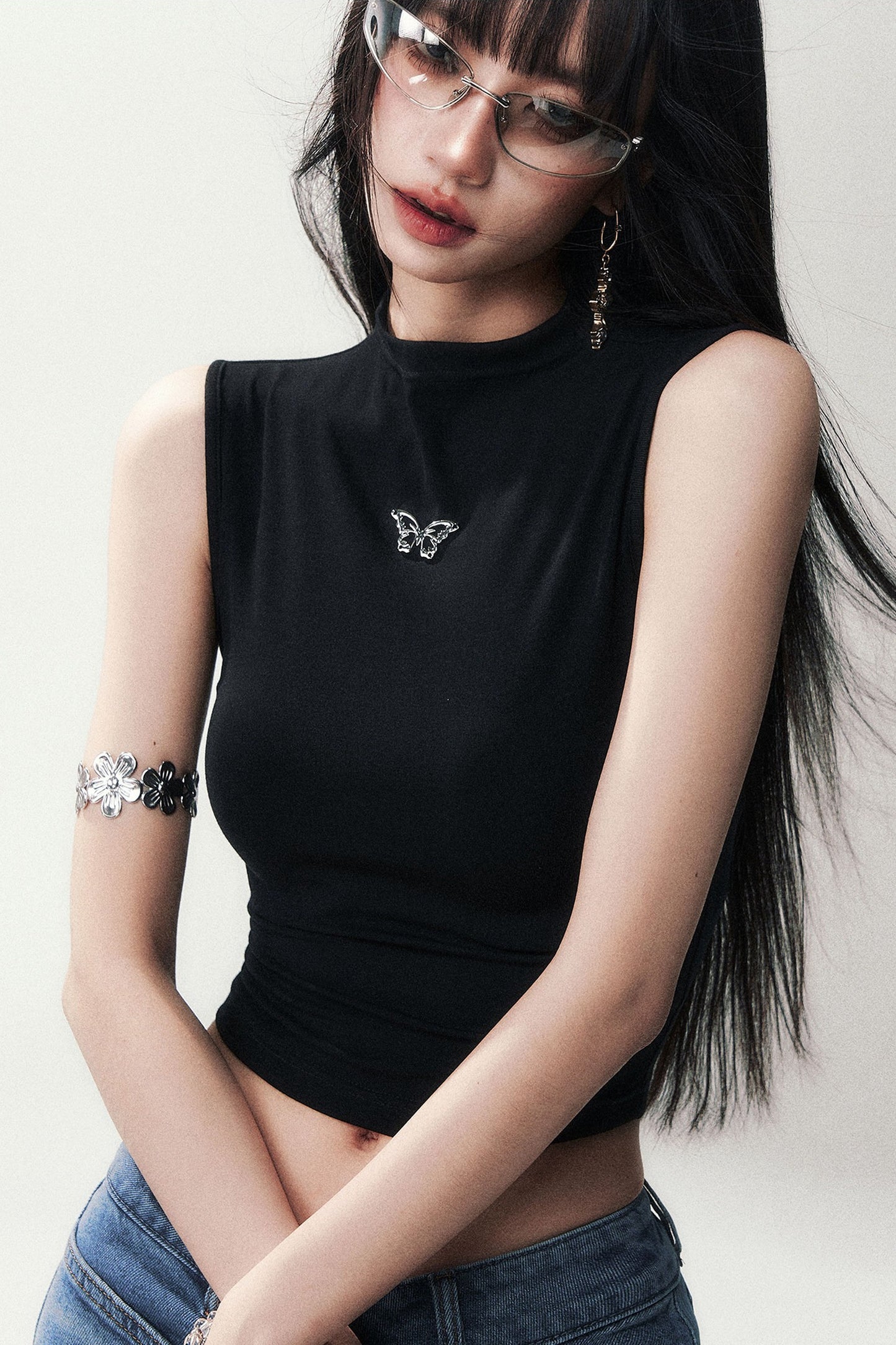 Sleeveless Mid-Neck High-Waisted Crop T-Shirt