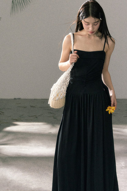 Plissiertes Trägerkleid aus Lyocell