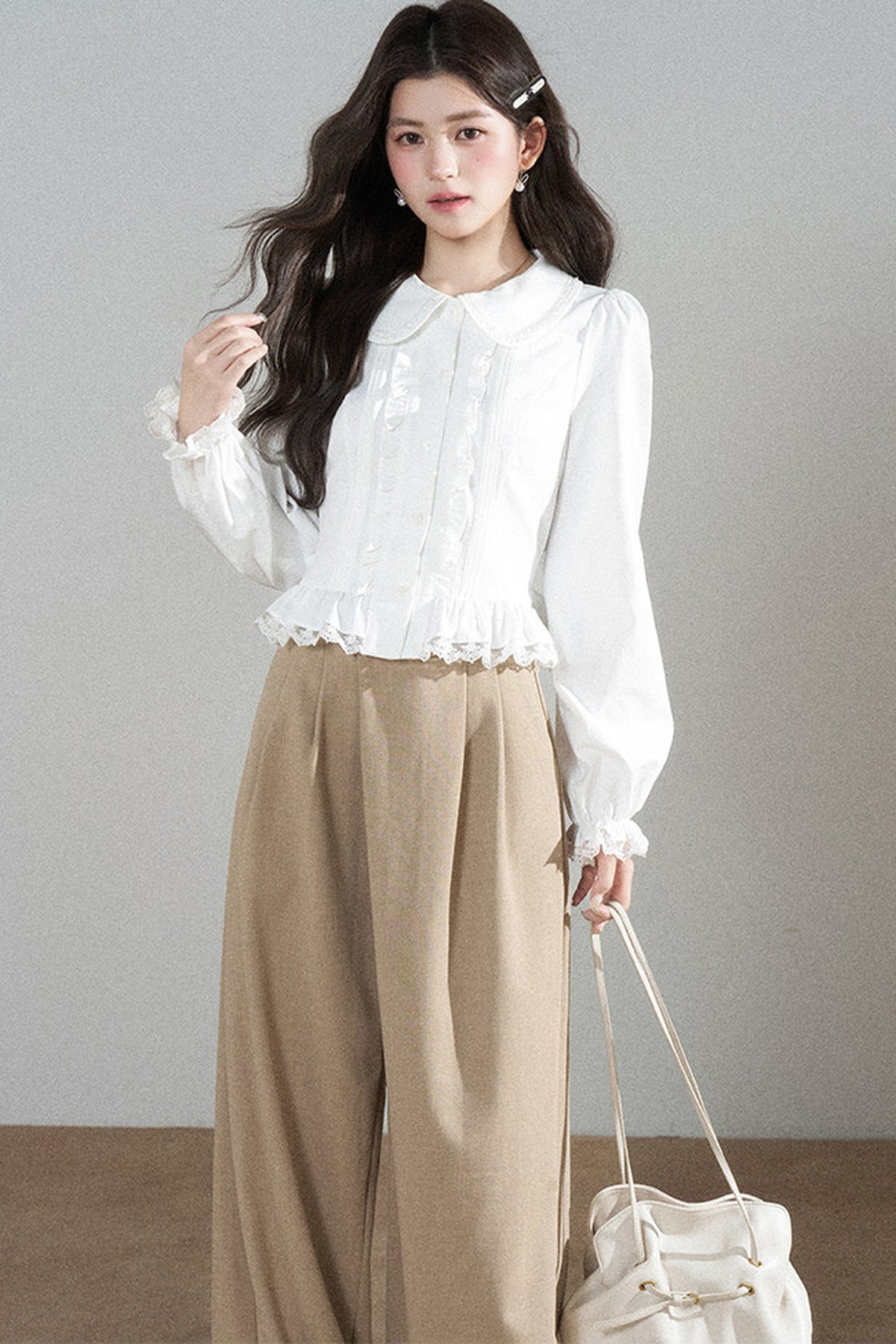 White Long-Sleeved Loose Pullover Doll Collar Shirt