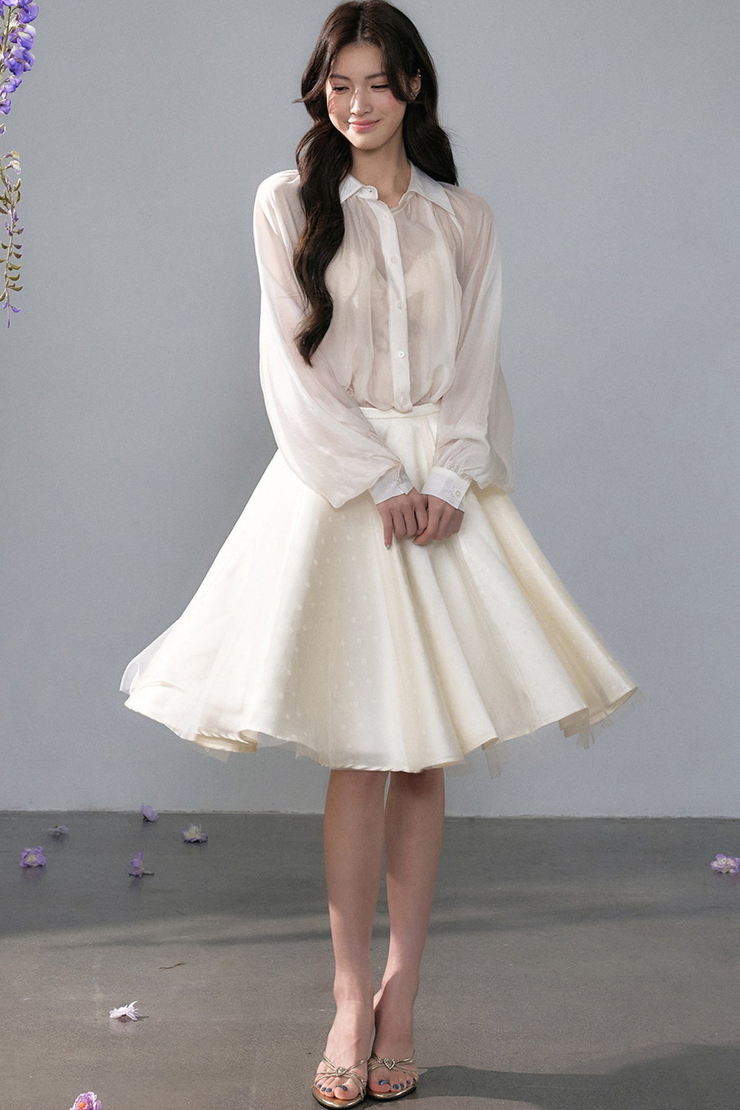 Schwingrock aus Satin mit Polka-Dots