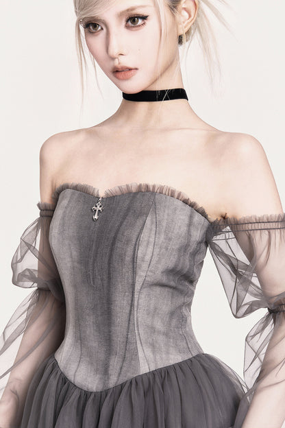 Abito romantico in tulle stile corsetto