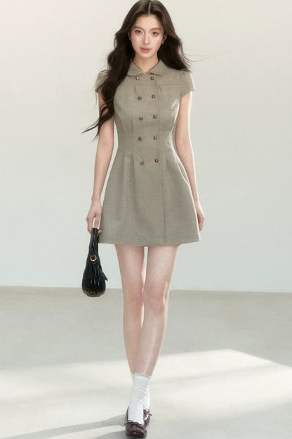 Retro-Preppy-Kleid mit Puppenkragen