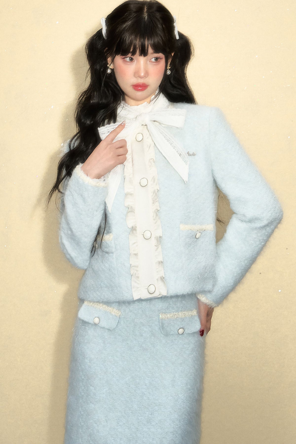 Blue Wool High-End and Elegant Outfit Set-Up