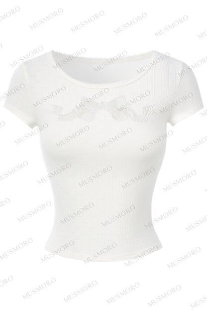 Kurzarm-T-Shirt mit Schleife, Spitze und Ausschnitten