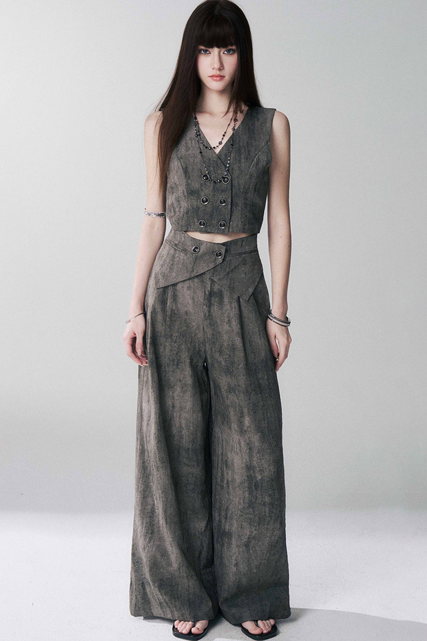 Sophisticated Summer Vest Set-Up