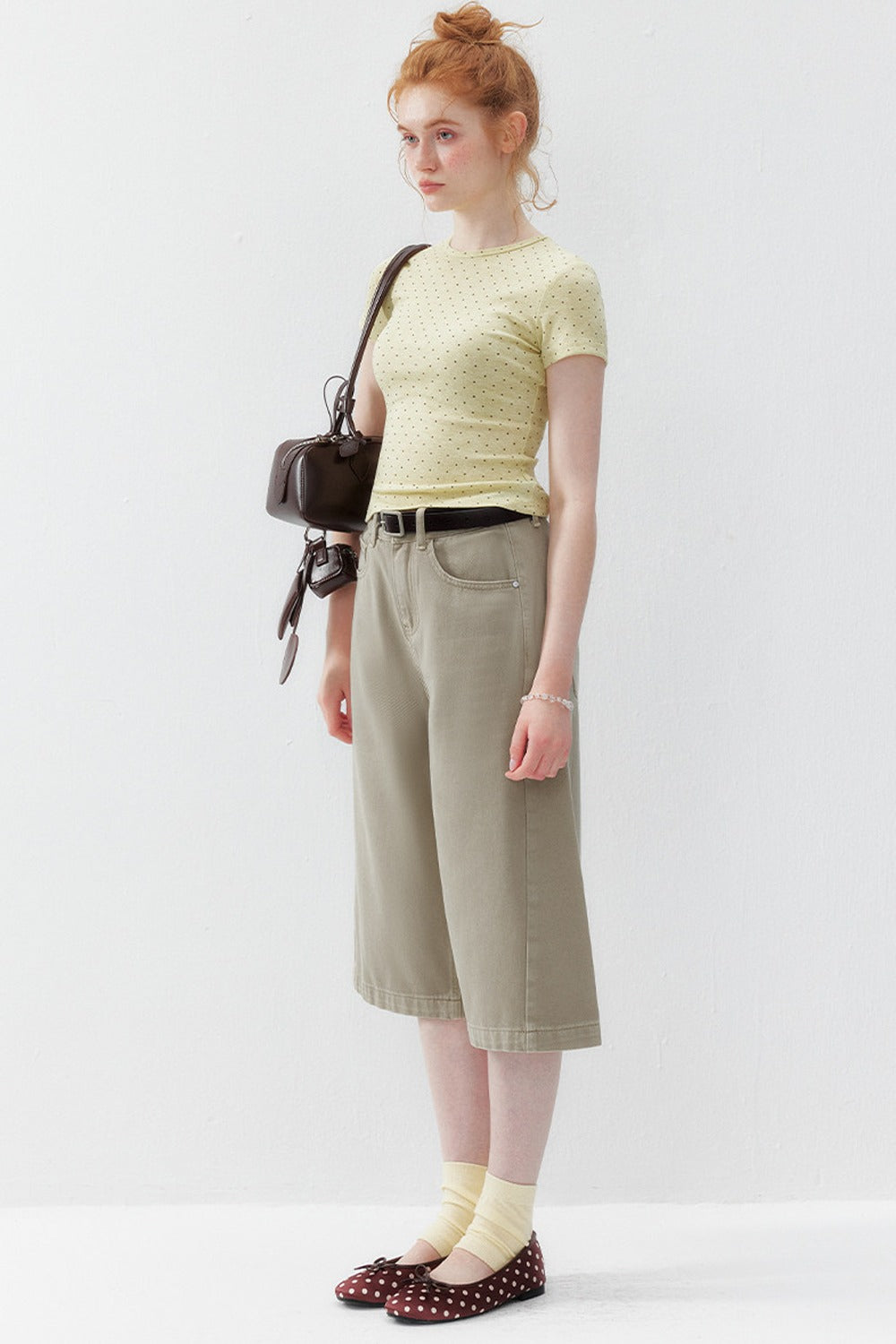 Khakifarbene Baumwollshorts mit geradem Bein