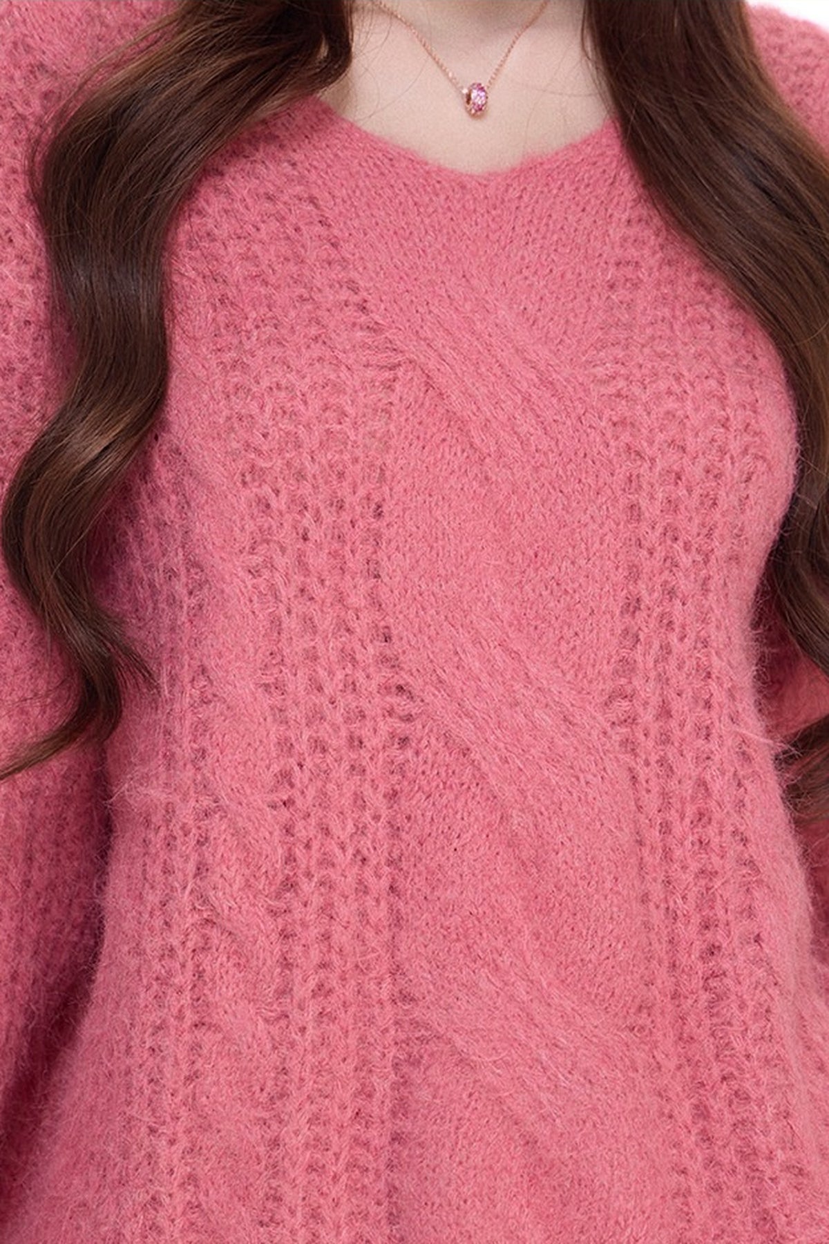 Pull ample en maille torsadée à col V