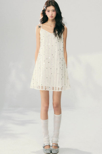 Abito in rete con paillettes scintillanti