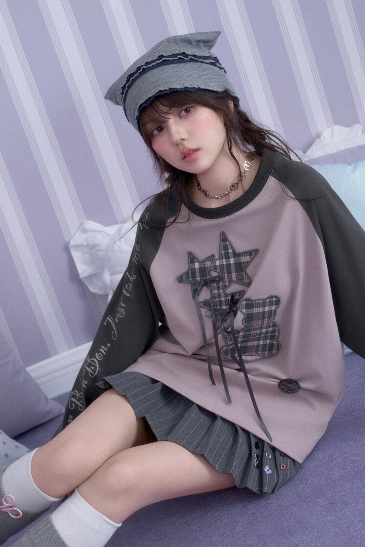 Raglan Sleeve Balloon Bear T-shirt