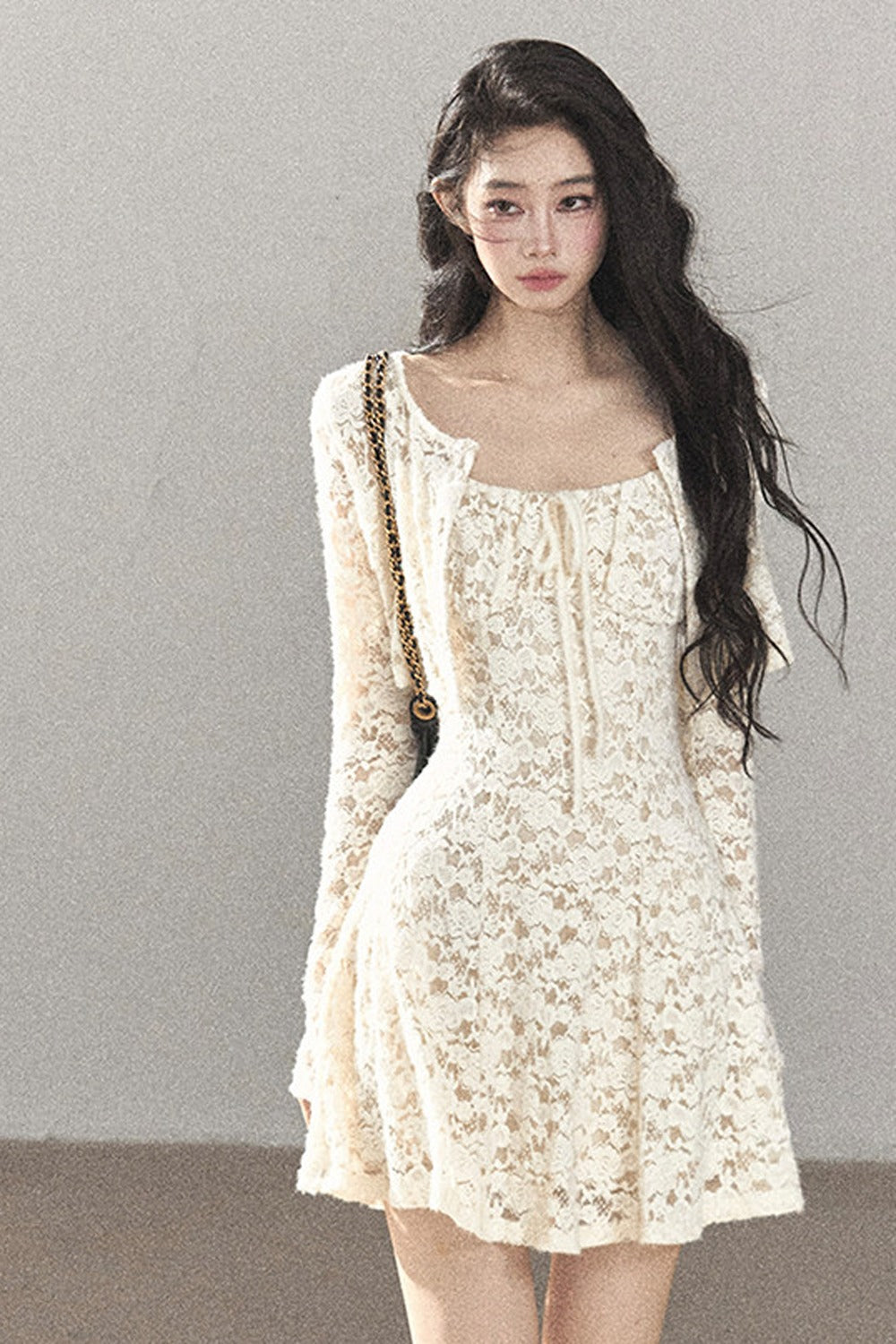 Ensemble robe bouffante ajourée en dentelle et veste